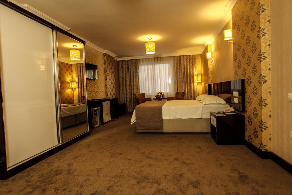 Grand Akcali Otel Iskenderun Bagian luar foto