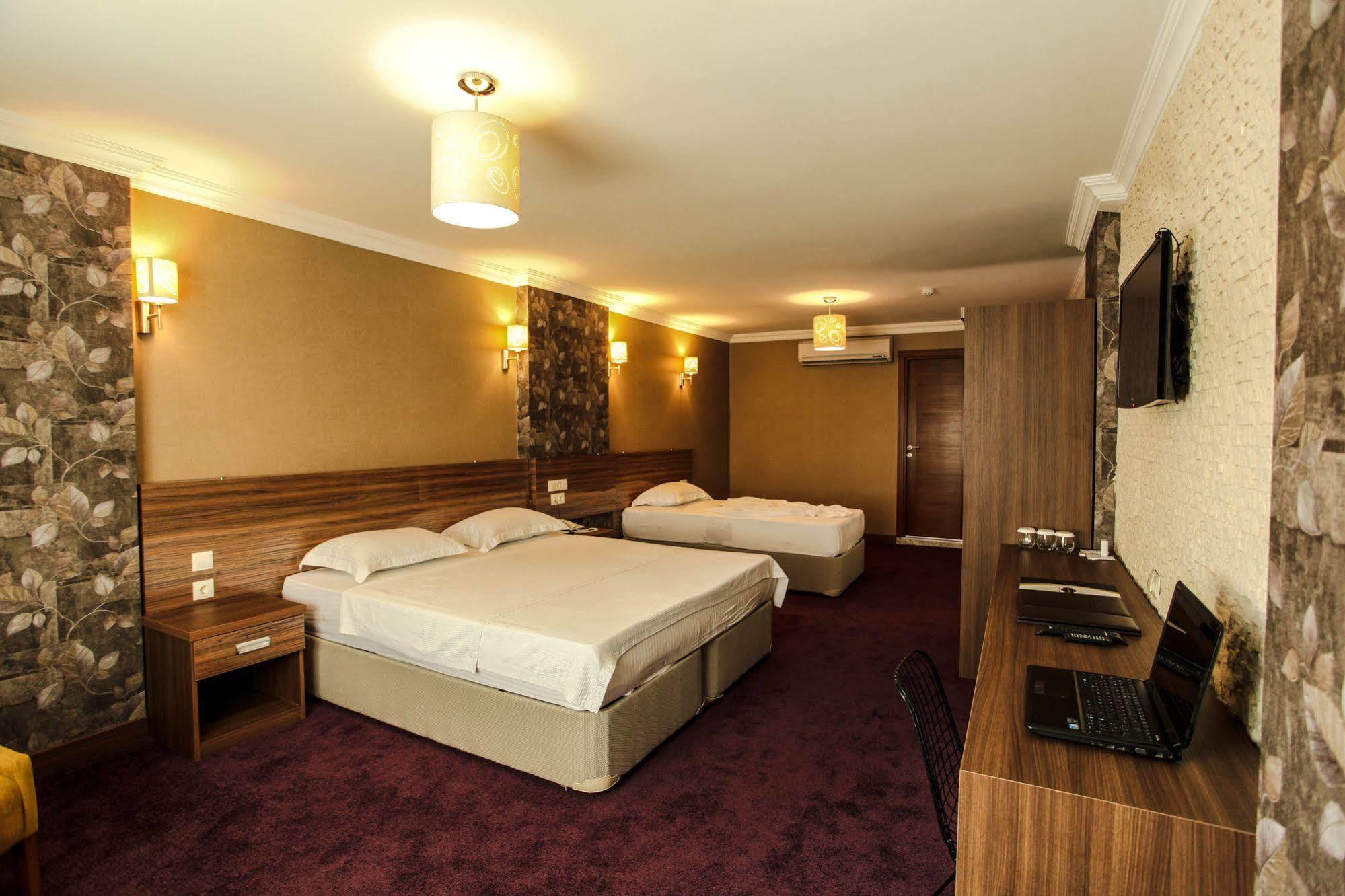 Grand Akcali Otel Iskenderun Bagian luar foto
